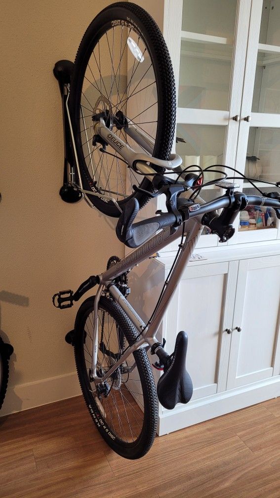 2011 Cannondale Trail SL-29 Bike w/ shocks