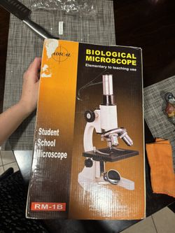 Biological microscope