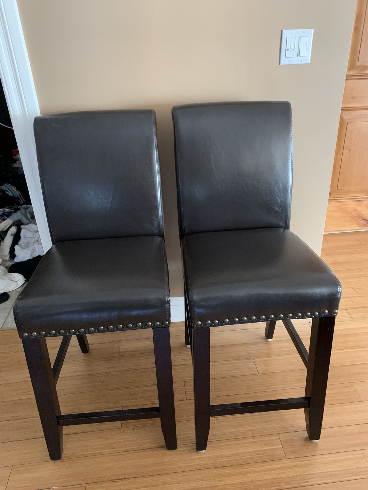 3 Fox Leather Bar Stools 25” inches $120 for all