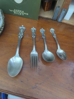 Antique sterling lot reed & Barton lot 130 grams