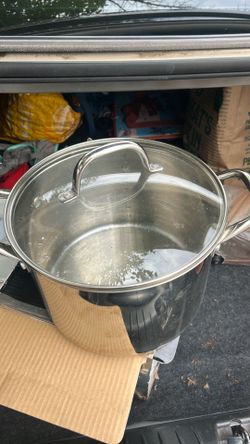 Por with lid 7 quarts