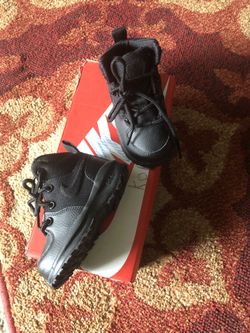 Nike kid. US 5c. Brand new out of the box!