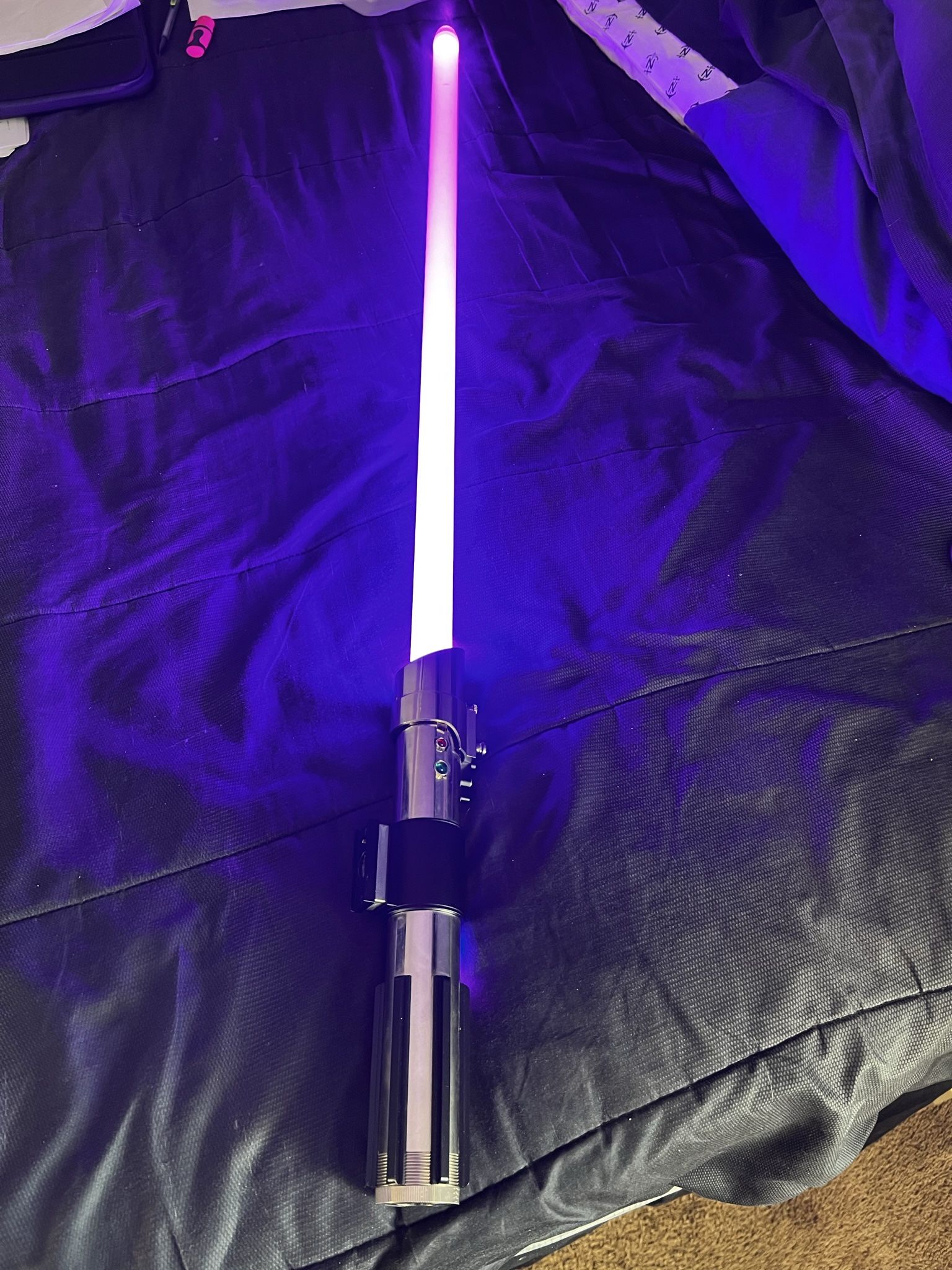 Star Wars lightsaber/ Vanguard Crystal Saber (SaberForge) - Anakin Replica Ep. 2 “Purple Chrome”