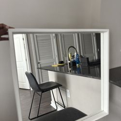 Vanity mirror