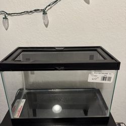 5.5 Gallon Reptile Terrarium 