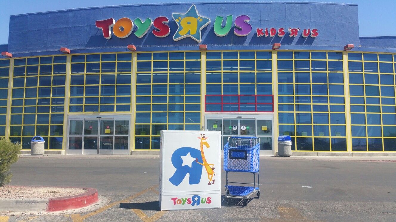 Huge toys r us geoffrey store display rare