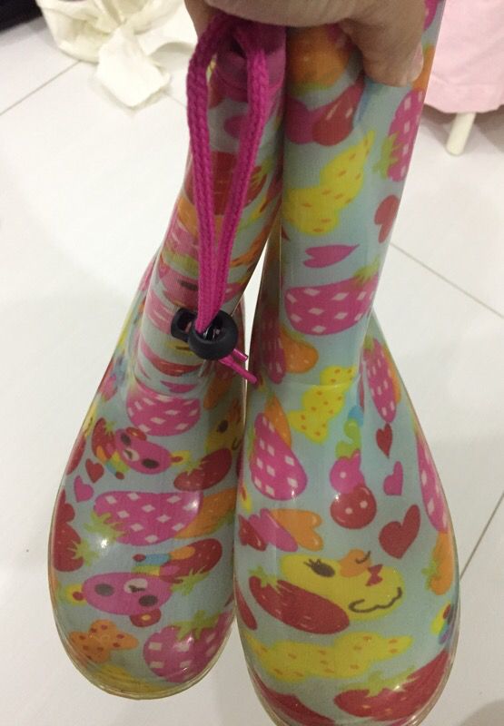 girls rain boots size3