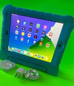 Apple iPad 5th Generation with 32GB storage, in good working condition. Fully functional and iCloud unlocked, ready for a new user.
