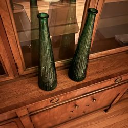 Beautiful Green Textured Glass Home Decor Vase