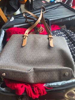 Michael Kors purse