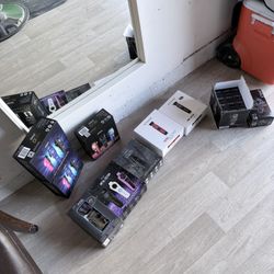 Barber Supplies And Cliopers And Trimmers