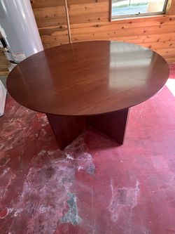 Round Cherry Wood Table