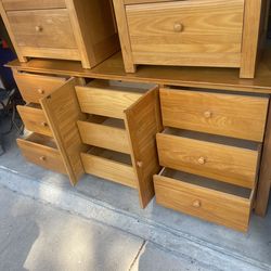 Thomasville Dresser and nightstands
