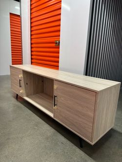 Oak Mid Century Modern 70” TV Console