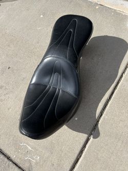 Harley seat