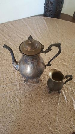 Vintage coffee teapot silver plate Webster Wilcox International Silver Co. Made in the USA