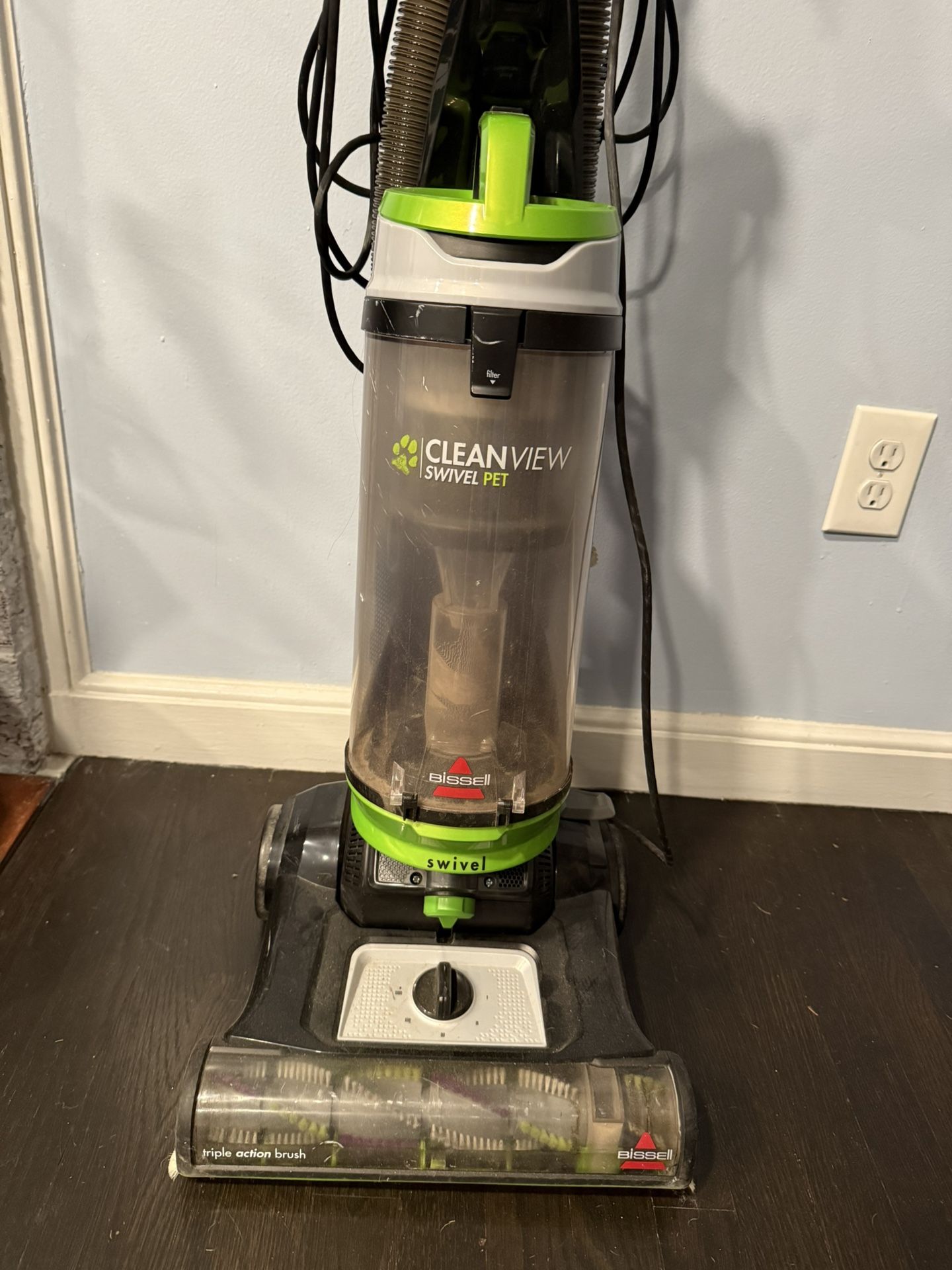 Bissell Swivel Vacuum