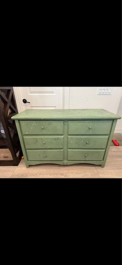 Dresser