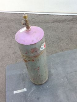 Acetlyne b tank