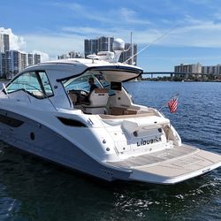 2017 Sea Ray 35’ Sundancer Coupe