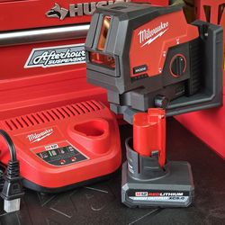Brand New MILWAUKEE M12 12-Volt Lithium-lon Cordless Green 125 ft. Cross Line and Plumb Points Laser Level Kit with 3.0 Ah Battery