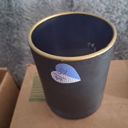 New,  Black Candle Holder With Candle 