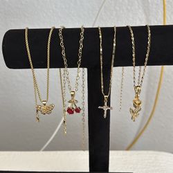 Gold Dipped Necklace/ Oro lamindo 
