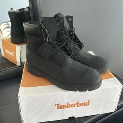Black Timberlands 