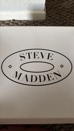 Steve Madden short boot