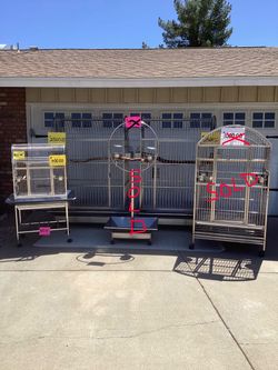Bird / Parrot Cages & Carriers