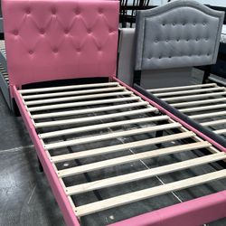Twin Size Platform Button Bed With Supreme Orthopedic Mattress 