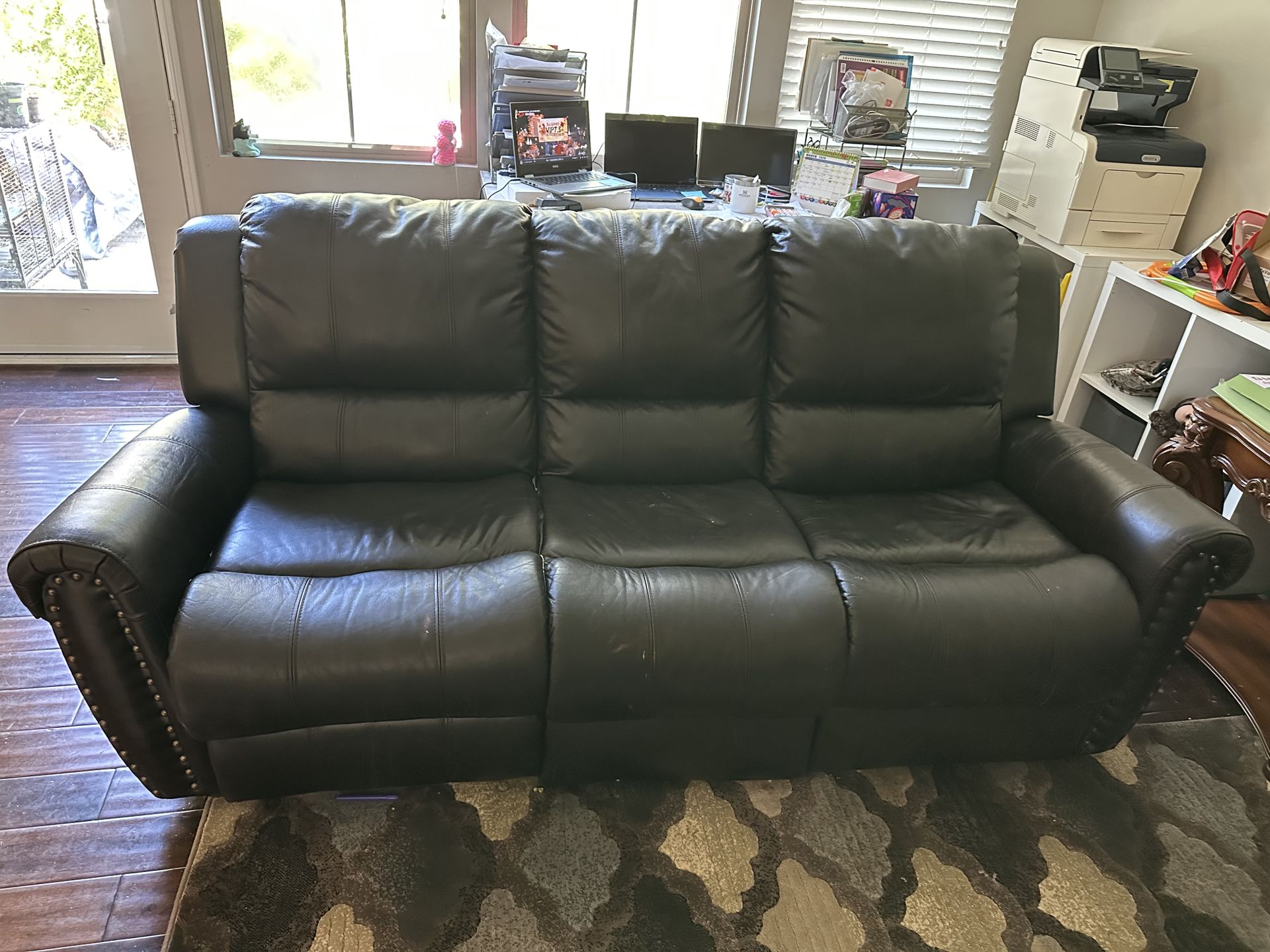 Reclining top-grain leather sofa3-2-1