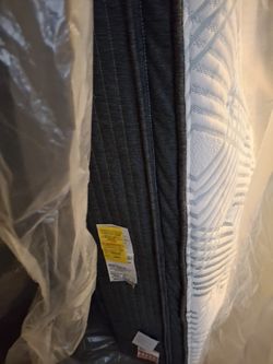 Brand New Beautyrest Pressuresmart Queen Mattress 