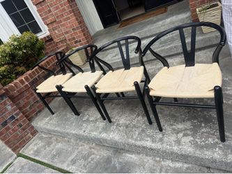 4 wood wishbone chairs