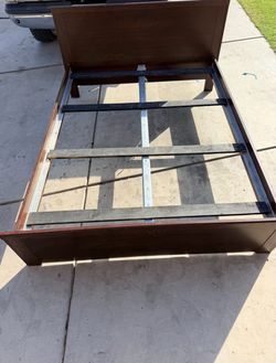 Queen size bed