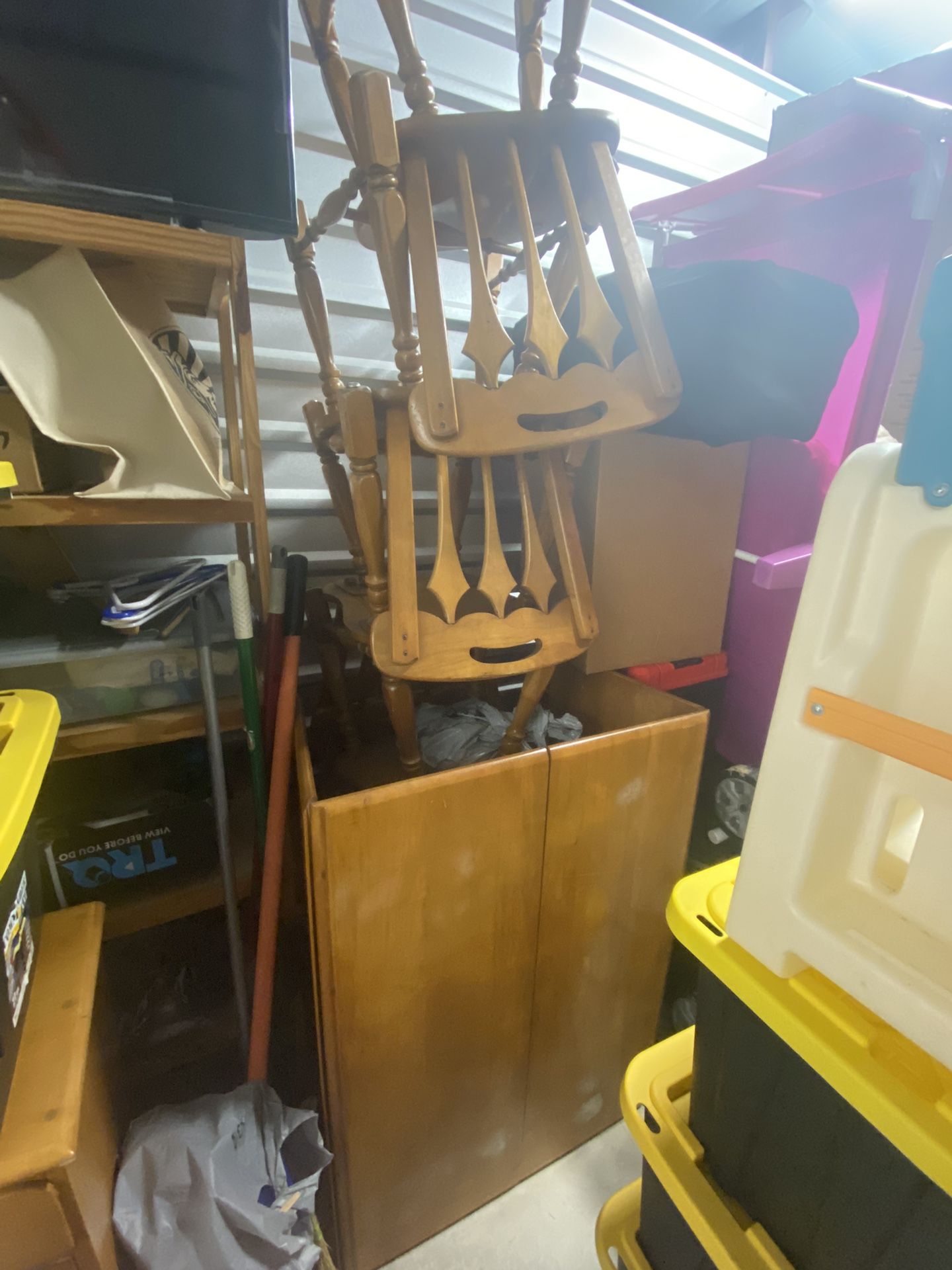 Kitchen Table with 6 Chairs