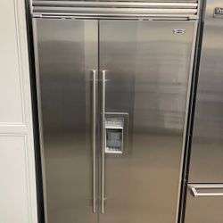 Sub Zero 42” Stainless Steel Built In Side By Side Refrigerator 