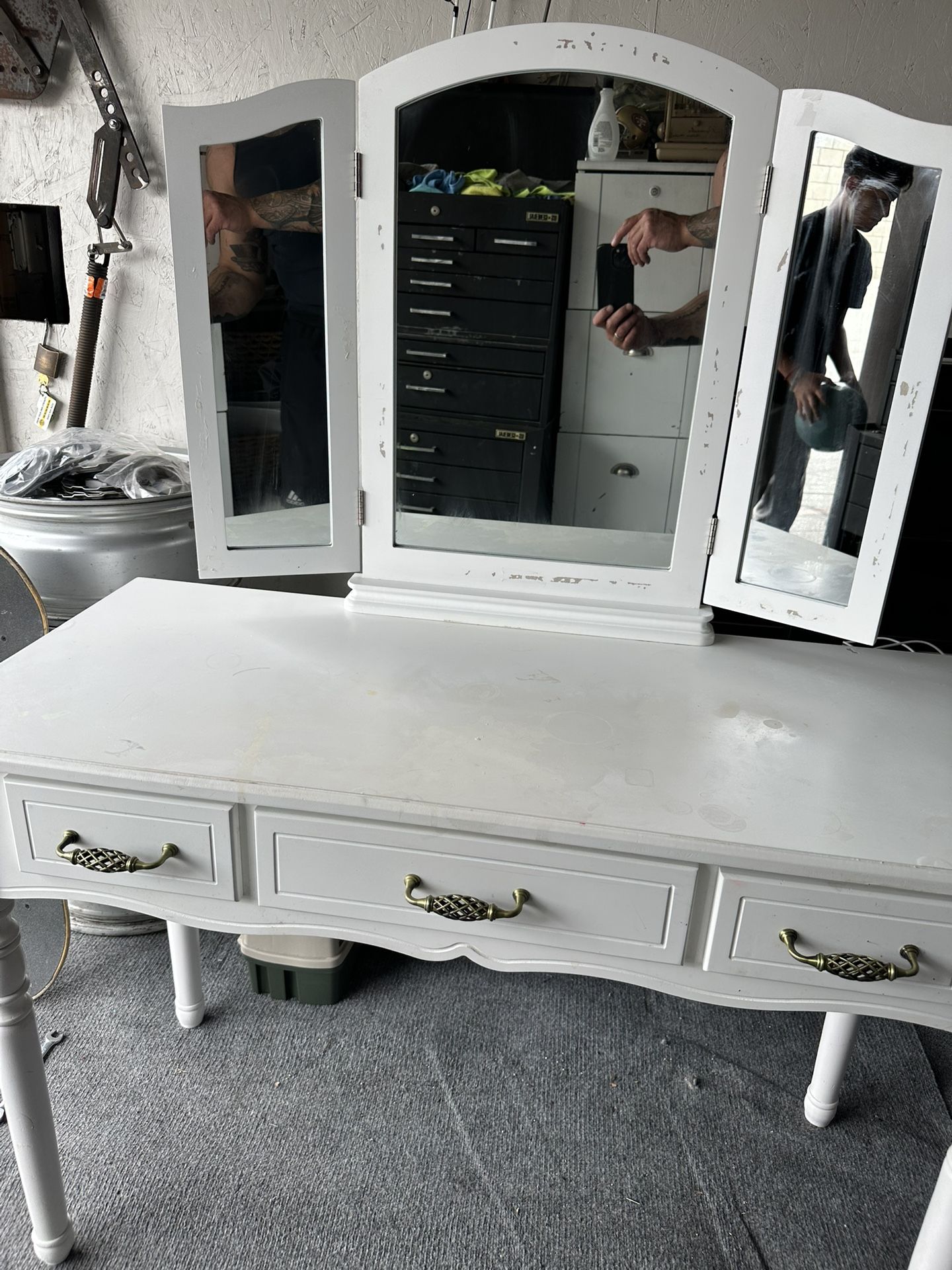 Makeup Vanity