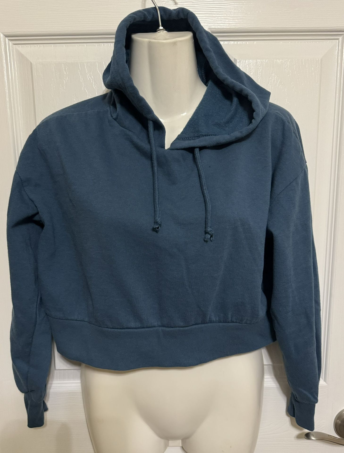 FOREVER 21 Crop Top Hoodie Women's Blue Long Sleeve Pullover Sweatshirt Sz Small