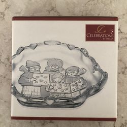 Mikasa Carolers Collection Sweet Dish - Christmas Holiday