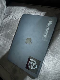 MacBook Air m4 edition 13 inch