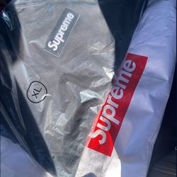 Supreme Box Logo Hoodie Size XL