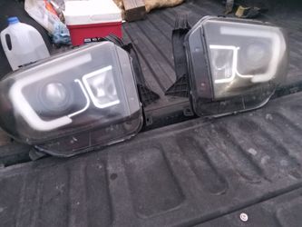 Faros Para Toyota Tundra 2015 A 2020
