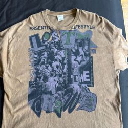 Urban Outfitters Men's Tan and Brown T-shirt(56)56