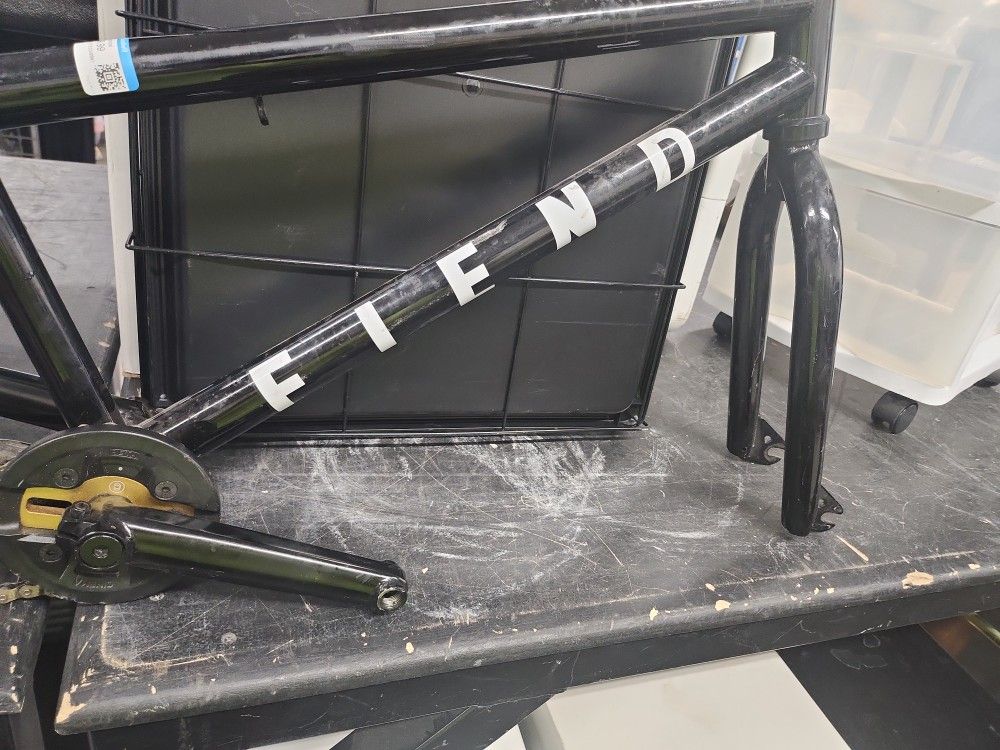 Fiend 20inch BMX Frame Forks Cranks Chain Gard Halflink Chain