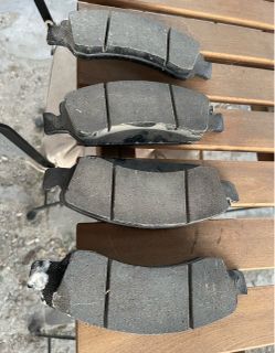 Brake Pads Set D422 New (4 Pads)