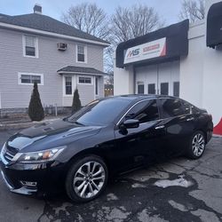 2014 Honda Accord-Sedan