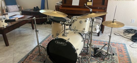 Drum kit MAPEX HORIZON w shells and hardware