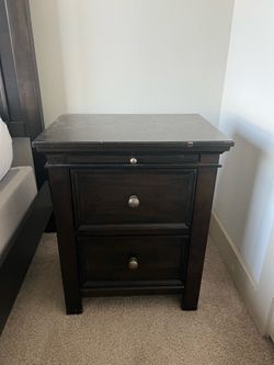 Pair of Solid Wood Nightstands – Dark Espresso, Pull-Out Tray
