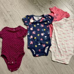 BEST OFFER Carter’s Baby Girls Onesies - Size 9 Months